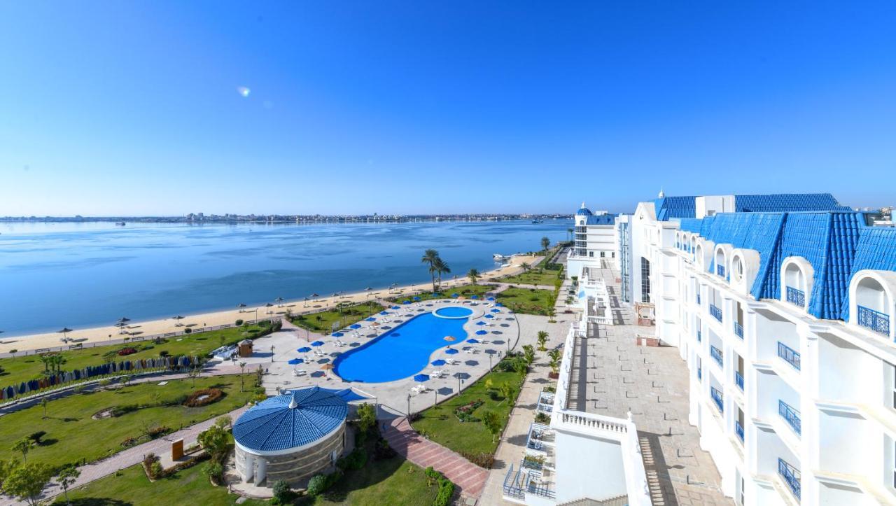 Tolip El Forsan Hotel Ismailia Luaran gambar View of the Bay of Tangier