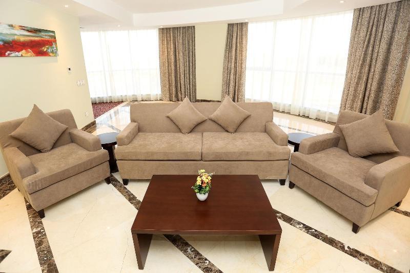 Tolip El Forsan Hotel Ismailia Luaran gambar A living room