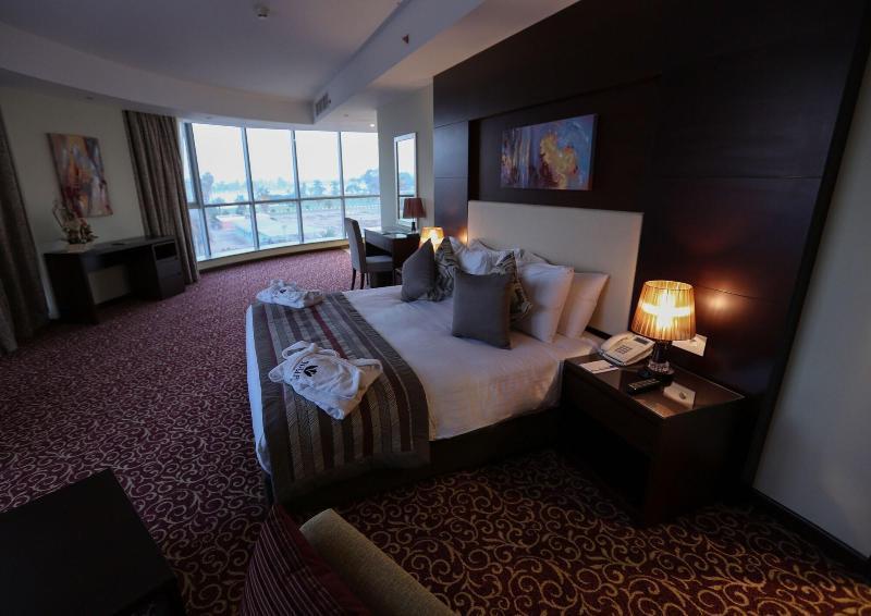 Tolip El Forsan Hotel Ismailia Luaran gambar A bedroom at the hotel